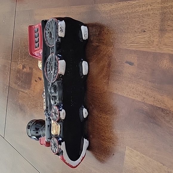 2 Vintage Train Whiskey Bottles - Picture 4 of 8